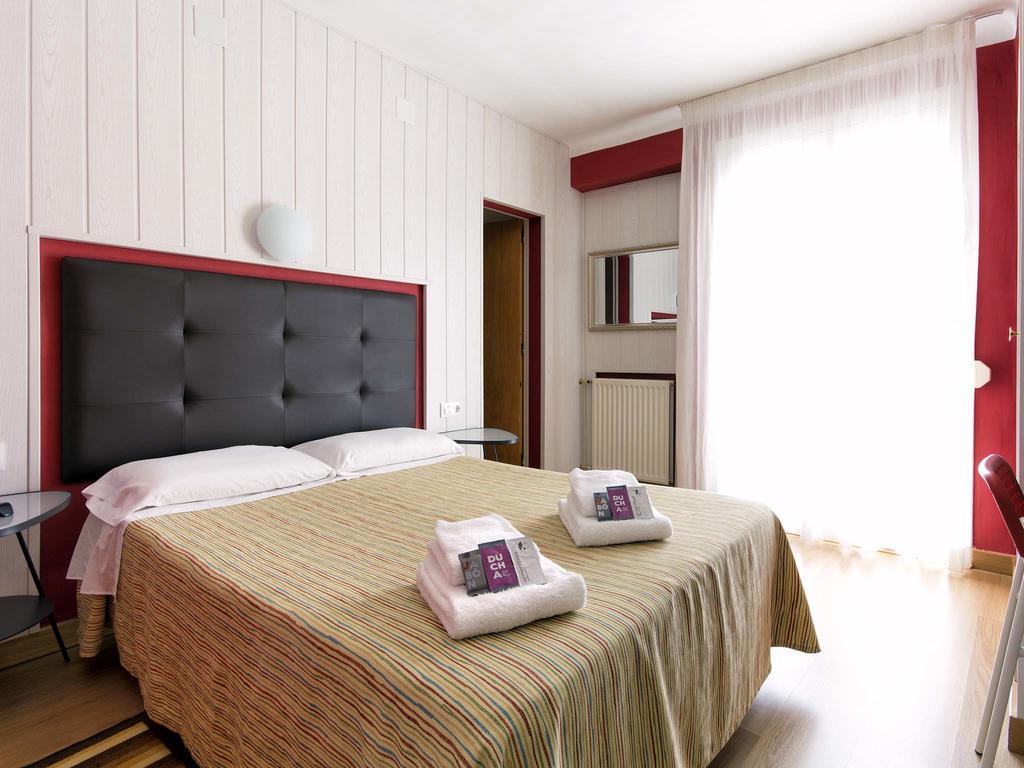 Hostal Fabrellas Кальдас-де-Малавелья Экстерьер фото