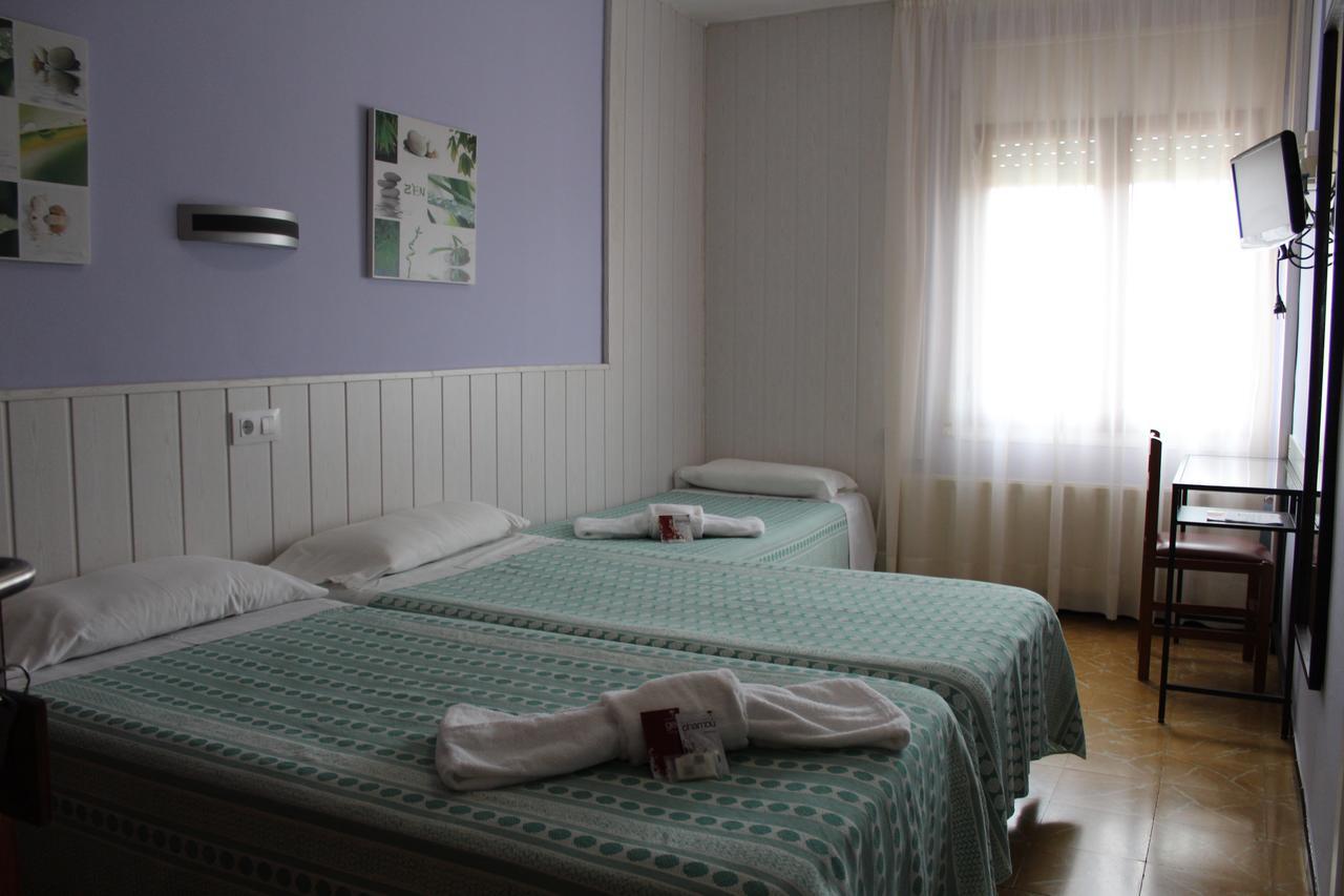 Hostal Fabrellas Кальдас-де-Малавелья Экстерьер фото