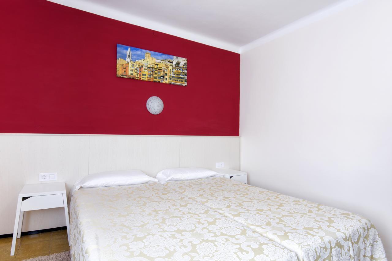 Hostal Fabrellas Кальдас-де-Малавелья Экстерьер фото